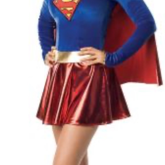 Blue and red women’s Supergirl/Superman Halloween costume - Picture 3 of 3